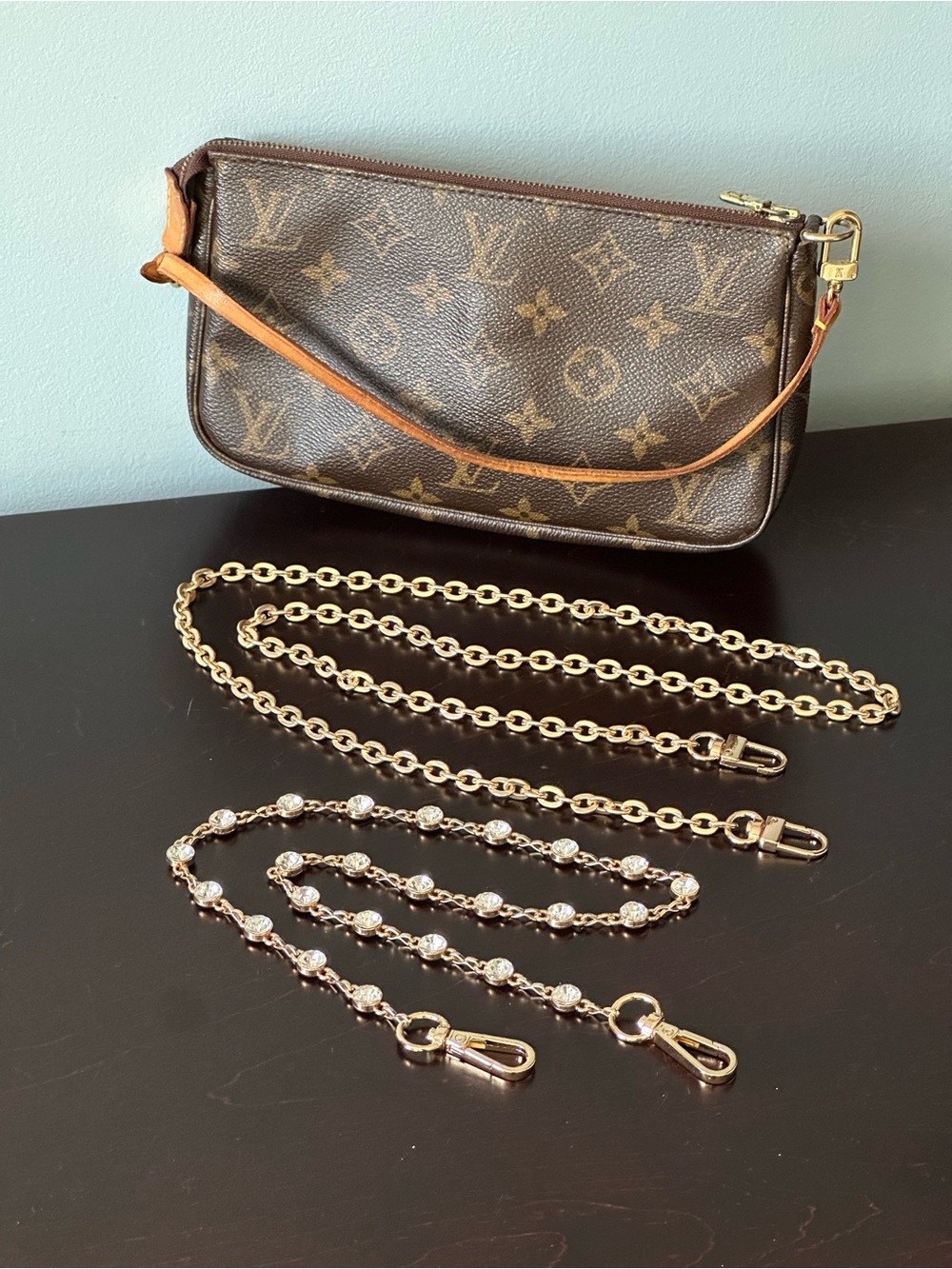 Louis Vuitton Monogram Pochette Accessoires - Picture 13 of 14